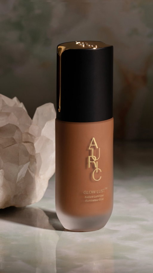 Glow Lust might be our most underrated product. As a mom, I need products that work fast and don’t feel heavy. This is that fresh, lit-from-within glow in seconds. Couldn’t live without it.✨