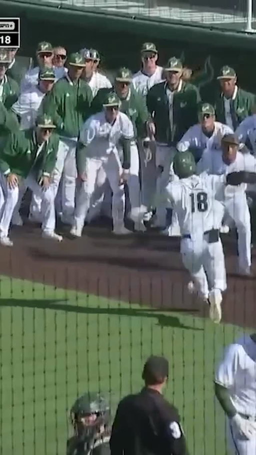 KULIKOWSKI GOES YARD ‼️‼️