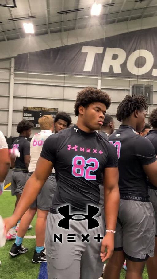 Shoutout all the big bros man! #strictlyfootball @strictlyleighton