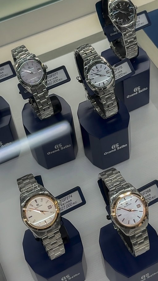 Ungatekeeping Japanese Brands: Episode 15!

This store stocks an extensive range of Japanese watch brands for every budget including: 

@seikowatchofficial 

@grandseikouk 

@citizenwatch 

@casiowatches_official 

@gshock_jp 

and multiple niche japanese brands

and they even sell limited japanese exclusive watches !

I guarantee you’ll find something you love!

and this store has some incredible deals, offering tax-free discounts and sales throughout the year. 

This store is @biccamera_official and you’ll find them all over Japan.

Like and follow for more japanese brands!

#japan #watch #fashion #travel