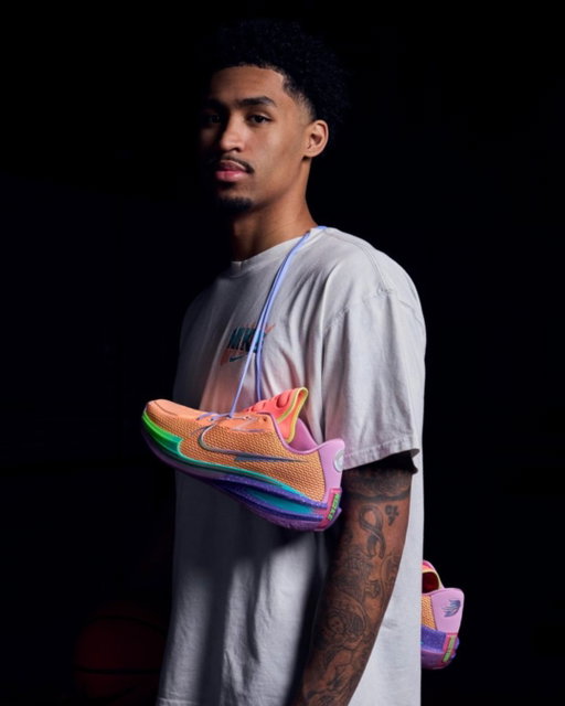 The work you don’t see 🏀

The Unseen Hours collection drops tomorrow, only at Foot Locker.