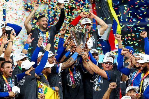 🏆 WORLD BASEBALL CLASSIC CHAMPIONS 🏆

Omar López, Javier Bracamonte, and Sam Nasci take home the gold with @teambeisbolve! Houston is so proud of y’all!