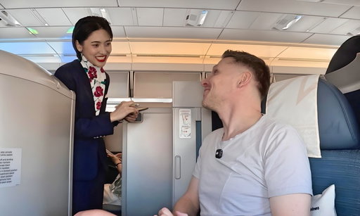 If you ask me @flypal is one of the best airlines in the world. The crew are absolute hospitality champions, whether you sit up front or the very back. They know how to make you feel welcome! Besides that I love the new Airbus A350-1000. How do you rate Philippine Airlines? #joshcahill #aviation #avgeek #philippines #manila