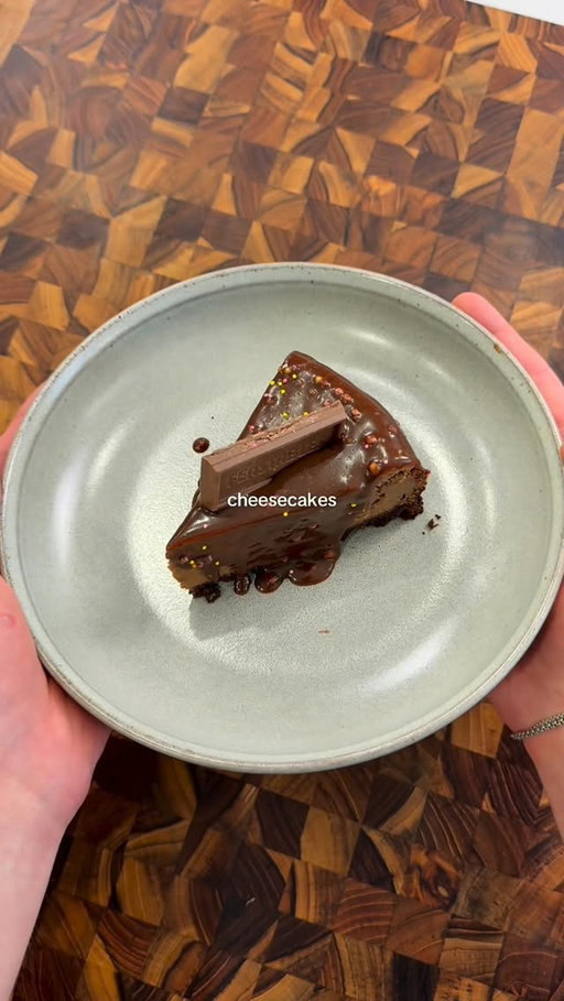 @Feastables chocolate crunch cheesecake 🤤😮‍💨 #cooking #food #recipe #cheesecake #FeastablesPartner