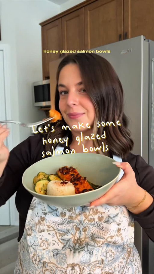 #AD You know you’re an adult when getting new appliances makes you excited to make dinner!!! Let’s make some yummy honey glazed salmon bowls with the help of @whirlpool_ca appliances! From prepping, to cooking, to clean up, my Whirlpool lineup has me set!

Are you the cooker or the cleaner of your household? Perhaps both? Or neither? (the dream lol)

Honey Glazed Salmon Recipe:
Sauce:
¼ cup of soya sauce
¼ cup of honey
2 tbsp of chili garlic crunch
2 tbsp of minced garlic
½ tsp of minced ginger

Coat 2 salmon fillets in flour
Fry on a frypan with olive oil till crisp on each side
Add sauce to saucepan and reduce heat till salmon is cooked through

Enjoy with a side of rice, airfry veggies, and cold cucumber salad ☺️
#WhirlpoolAmbassador #WhirlpoolCanada #WhirlpoolPartner
