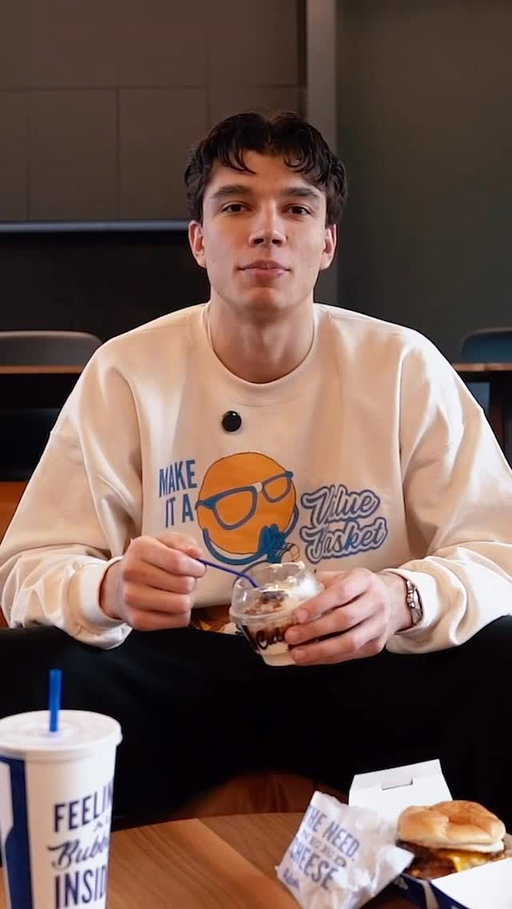 Watching the game 🤝 Playing the game

The Culver’s Swish Swish Dish Game Sweepstakes are running now until April 5! Hit the link in my bio to play and head over to @wiscodesignteam to shop this merch!

@culvers 

#CulversPartner