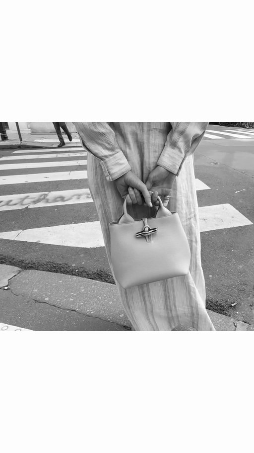 Sometimes you just have to spoil yourself @longchamp Roseau ✔️

Collaboration commerciale