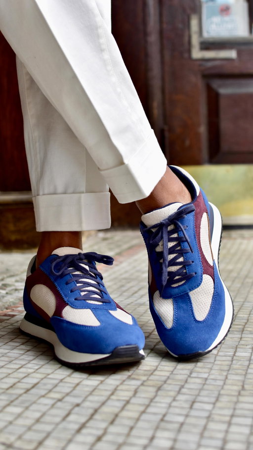 It’s going to be a retro, colorful spring w/ the two new Chase sneaker colorways from @johnstonmurphy

Everybody already knows I’m a fan of these sneakers because they’re the ideal shaped runner to pair with smart casual and tailored outfits! And, with these new vibrant yet versatile color ways — I’m All In!

Check out my stories or DM for links because you’ll want to grab a pair!!

#JohnstonMurphy #MensStylePro #Sneakers