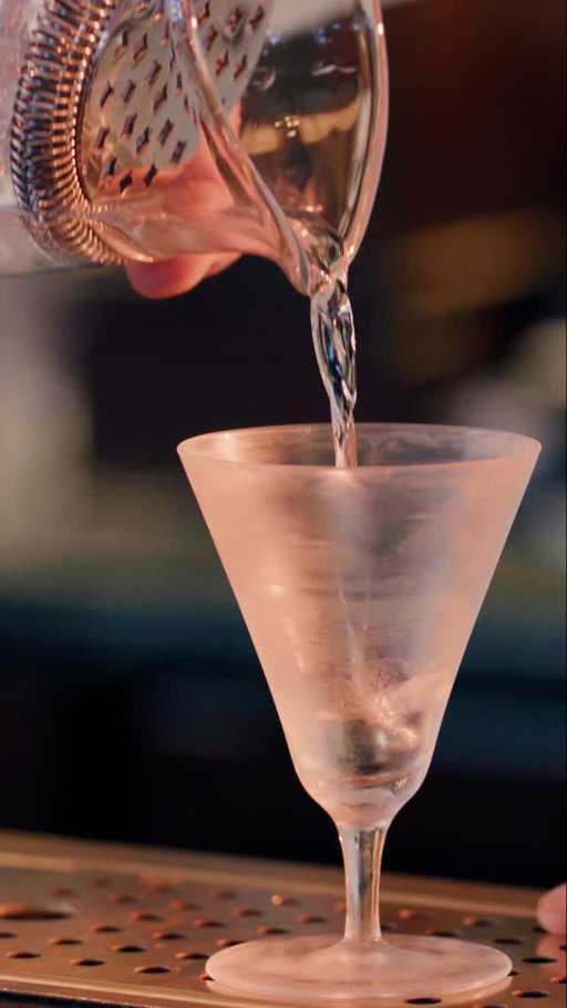 The countdown is on.⁣
⁣
Just two weeks to go until we unveil our new menu. In the meantime, don’t miss your chance to experience all 22 original creations — including the infamous “Heroes & Villains” from our Long Drawn Out Sip menu. Savour every last sip before they’re gone.⁣
⁣
#Rosewood #RosewoodLondon