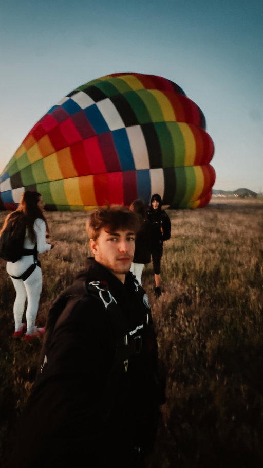 tag that bro

#skydiving