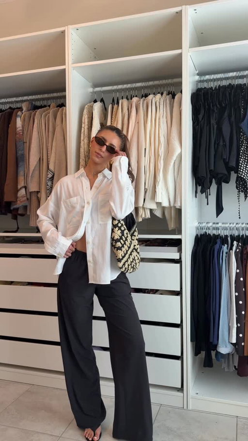 A wear everywhere closet staple @vuoriclothing #vuoripartner 

 

#vuori #closetstaple #chicoutfits vacation outfits, elevated fashion
