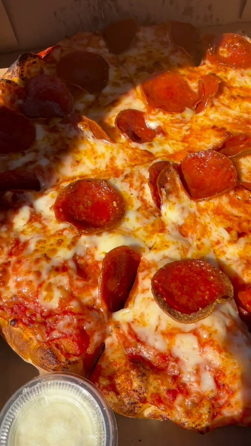 That’s how I ended up at Chariot Pizza in Tucson.

Tucked into a Circle K parking lot, full dive bar energy — old wood bar top, pool tables, zero frills… aka exactly my kind of spot.

Ordered a pepperoni and yeah… this thing is an absolute banger.
Crispy, cheesy, no nonsense — just straight up good pizza.

I’ve been asking Tucson locals all week where to go and only ONE person mentioned this spot…
Y’all really tried to gatekeep this one huh? 😂
No gatekeeping over here — this is a must stop.

@visittucson 

#visittucson #tucsonpizza #supportlocalaz