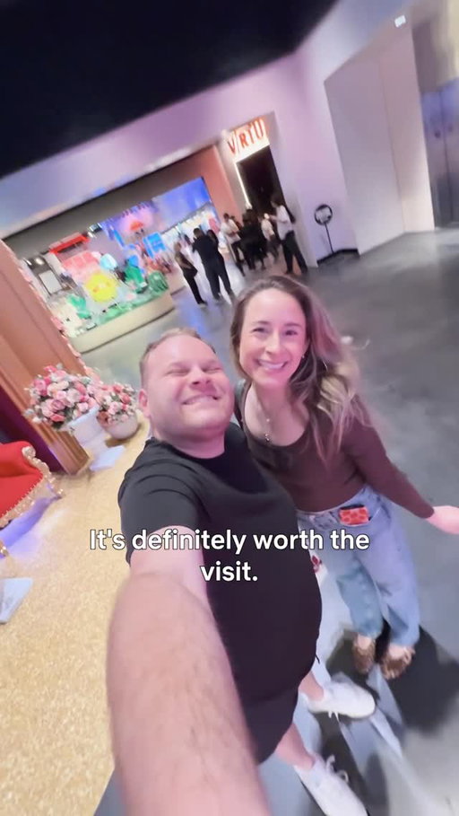 you know i had to check in with my fellow philly icon @netflixhouse! this was the most fun I’ve had in years and the food HIT. #netflixpartner