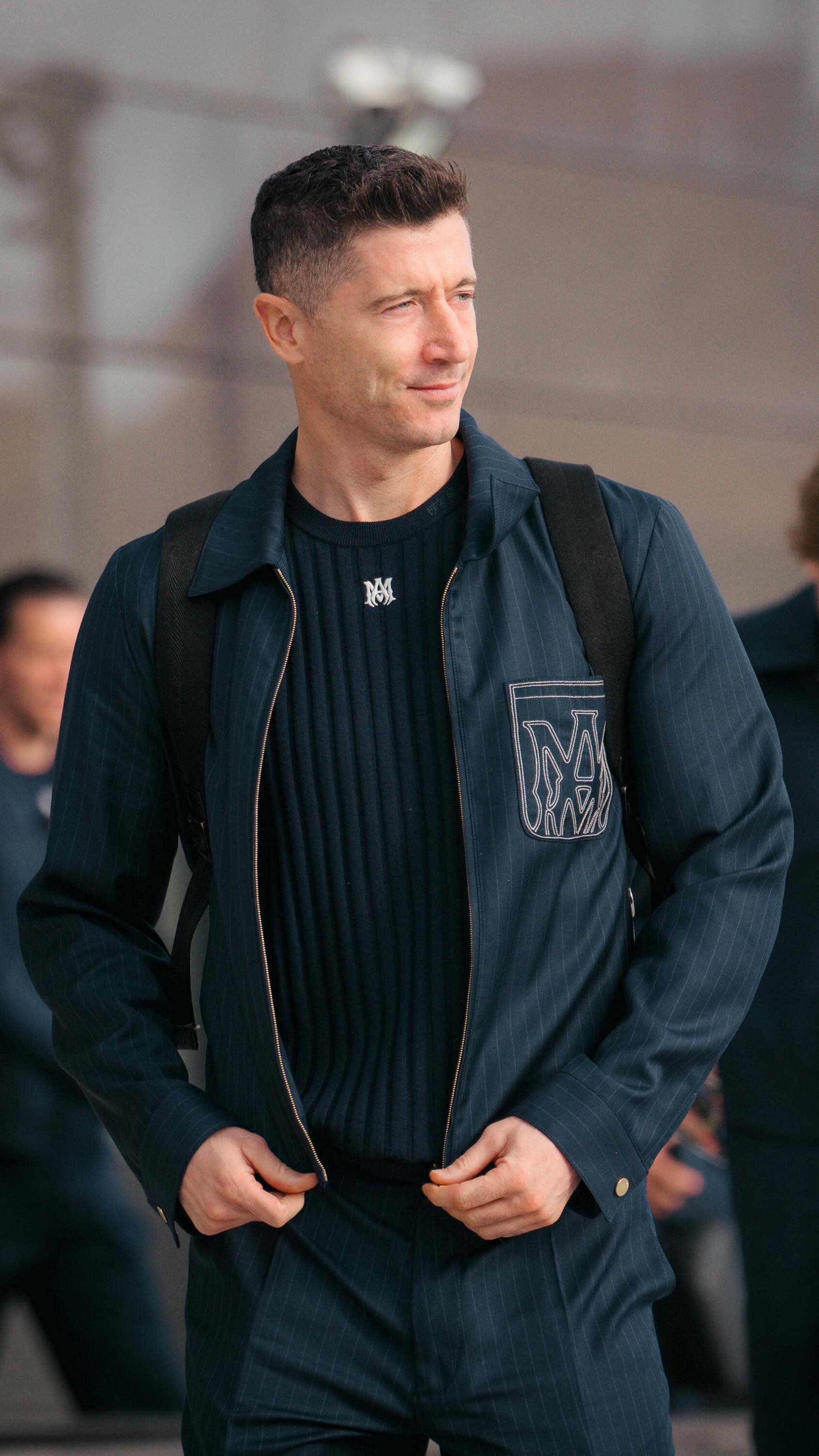 Celebrating the artistry of football and fashion, AMIRI and FC Barcelona’s (@fcbarcelona) partnership endures.

Summer tailoring debuts for the UEFA Champions League Round of 16 – pinstripe shirt-collar blousons with MA Monogram embroidery and lightweight sport-silhouette knits with contrast MA monogram and tonal FC Barcelona detailing merge classic formality with Barça’s heritage and AMIRI’s modern innovation. @amiri @fcbarcelona @mikeamiri