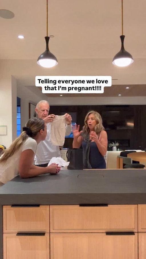 some of my favorite memories of life: telling the people we love we’re having a BABYYYY!!🥹😭 excuse my nervous laugh in the background of a lot of these videos🤪