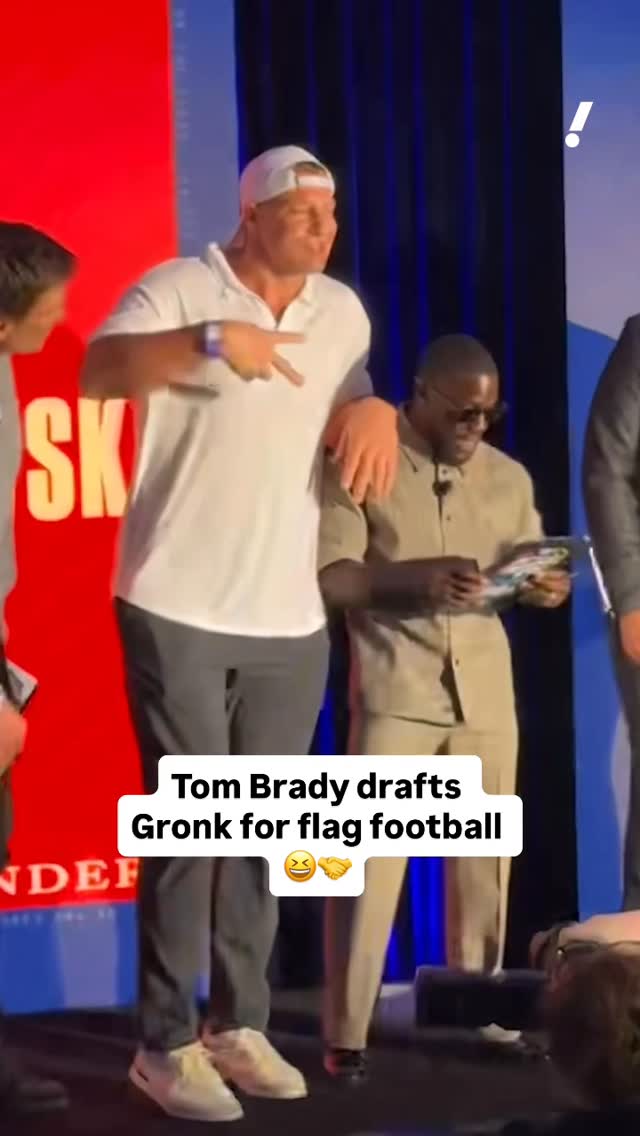 Tom Brady should be SET with Gronk on for the Fanatics Flag Football Classic 💪