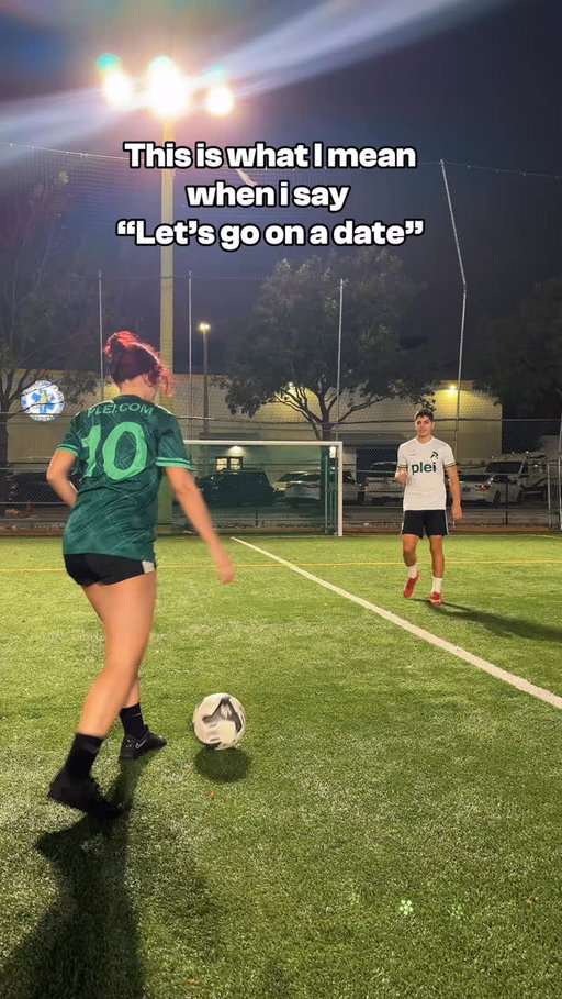 The best date 🤩⚽️✨ Download the Plei App right now.