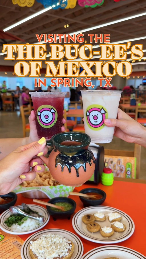 MEXICO’S FAMOUS PORK RESTAURANT OPENS FIRST U.S. LOCATION 🐷 The Buc-ee’s of Mexico has opened their first U.S location, and it’s right here in Spring! @cochinitosusa is Mexico’s must-visit pit stop during any road trip. 🚙 They specialize in carnitas, ultra-quick service, and their clean restrooms are almost as famous as their pork! 

@cochinitosusa has a unique process for cooking the carnitas that results in a lighter taste, the perfect meal to fuel travelers mid-trip! 🌮 The Cochinita tacos were our absolute favorite, but you have to pair it with their refreshing Cochi-sodas (hibiscus with a salted rim) and complete your meal with cornbread pudding! 

📌 SAVE THIS POST FOR LATER AND TAG WHO YOU’RE BRINGING! 
——
📍: @cochinitosusa (Spring, 21005 I-45)

#springtx #carnitas #houston #htx #houstonfood