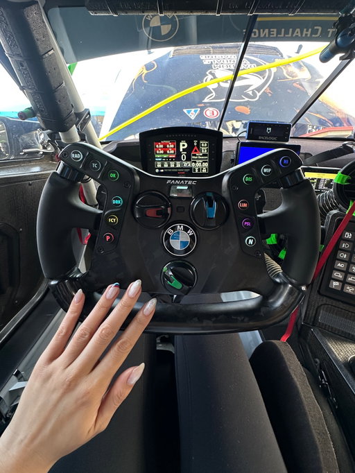 the nails and the view for the weekend💅🏼