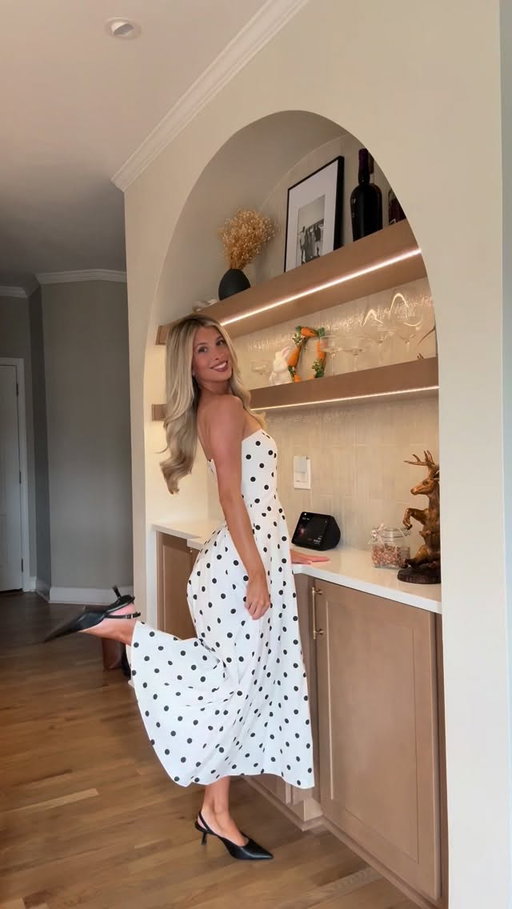 Living in maxi dresses this spring 
@fashionpass 🫶🏼