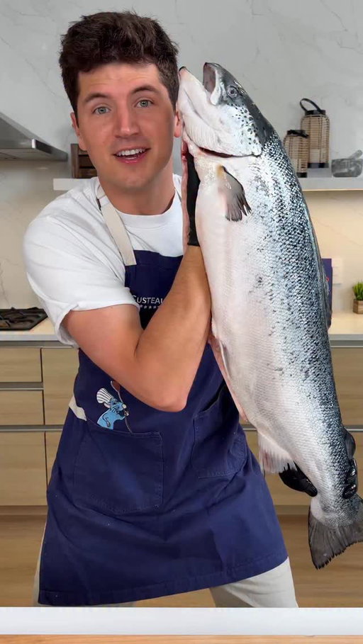 How To Filet Salmon

Comment “TIPS” for more cooking hacks