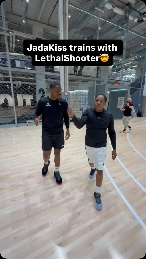 JadaKiss understands it now!! He don’t play about NYC!🎯🏀
-
Player: @jadakiss 
Passer: @mr100summers 
Trainer: ( @lethalshooter ) 
#NYC #LethalShooter #JadaKiss