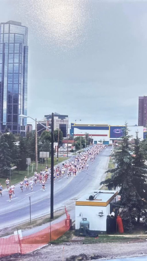 The 90s! What a time for Canada’s longest running marathon! 🏃🏽‍♂️🏃🏻🏃‍♀️🏃🏾🏃‍♀️