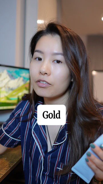 Why is gold down during a war? If it’s a safe haven the why is everyone selling? 

This is a classic market move, you just don’t know the fundamentals, so let me explain. 

Did you buy gold during the high and panic sold? 

Follow @your.finance.girl for more investing tips. 

Not financial advice, just education. Always do your own research and invest at your own risk. 

#gold #invest #stockmarket #oil #inflation