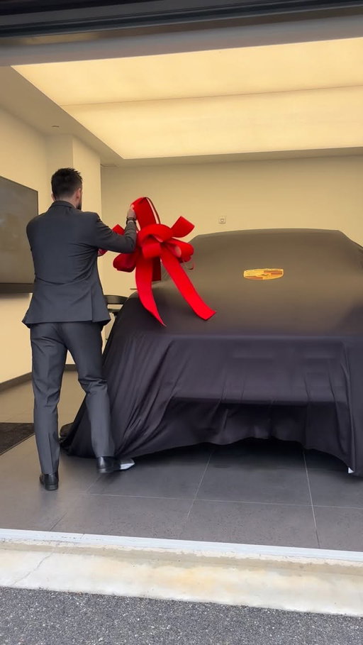 Congratulations to Mr. Atanasio on acquiring his beautiful 2026 Cayenne GTS Coupe. 

Thank you for choosing Porsche Mechanicsburg.

#porsche #cayenne #gts #viral #v8