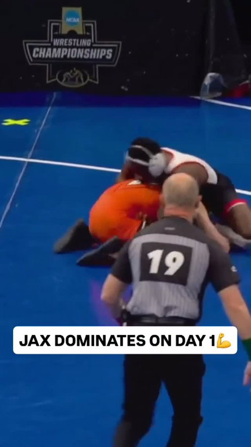 Jax Forrest had a fall and a tech on his first day at NCAAs! He’ll see Markell Baker in the quarters tomorrow. 

#NCAA coverage presented by @cliffkeenathletic