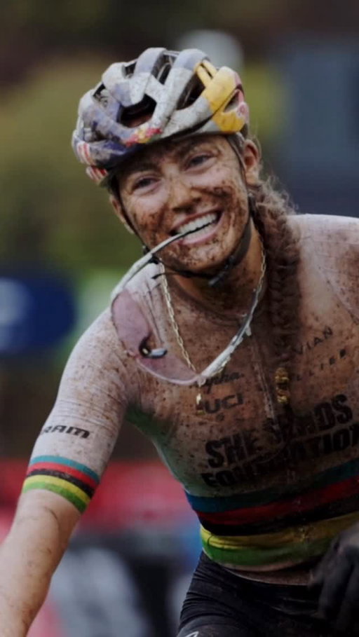 You think bad weather is going to stop @capeepic? It’s what makes it EPIC! 

Brutal conditions for the queen stage today which included rain, sand, mud, a downhill portage section, lots of climbing and both a zebra and rainbow spotting. 

First and foremost I want to say HUGE respect to all the amateur athletes that lined up today. No freakin joke out there! Anyone who made it to the finish should be immensely proud. 

We tried and died a little bit but held on for 🥈 ahead of the charging team of Haleys (so fun racing with y’all today @hayleypreen @haleyhuntersmith)

I was a little more excited at the finish yesterday, but I think even more proud today of fighting to the end as a team with @gretaseiwald 👑✨