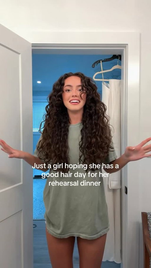 just praying the routine I use everyday doesn’t all of a sudden not work on the most important day (from the drafts hehehehe) #bridalhair #2026bride #wavyhair