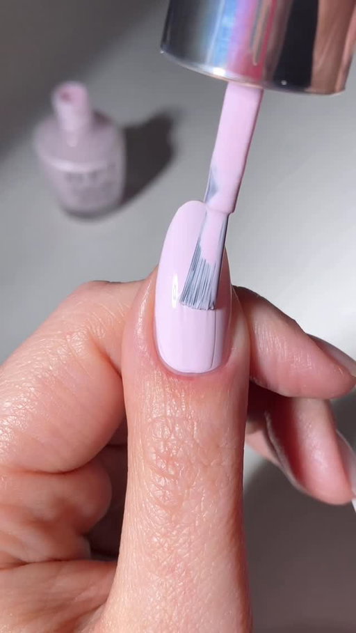 Spring nails made soOo easy 💜🤍 This dreamy lavender nail polish is soft, serene, and seriously relaxing.

Shade: Lavender Bath 🪻