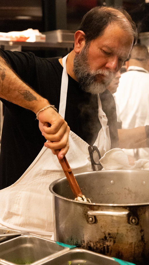 Fire and Manojo Mezcal brought us together on March 6th with Chef Enrique Olvera, who shared a menu rooted in what connects us: the ingredients, the craft, and the hospitality of Mexico.

Thank you for being part of it. Cheers to more moments like this!