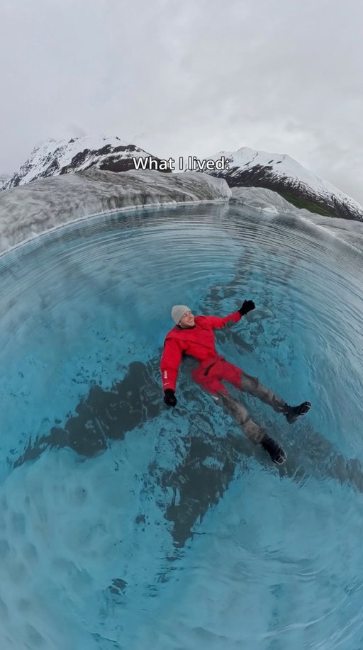 An unreal experience floating in glacier water in Alaska for the very first time. 🤯⁣
⁣
📍Knik Glacier in Palmer, Alaska