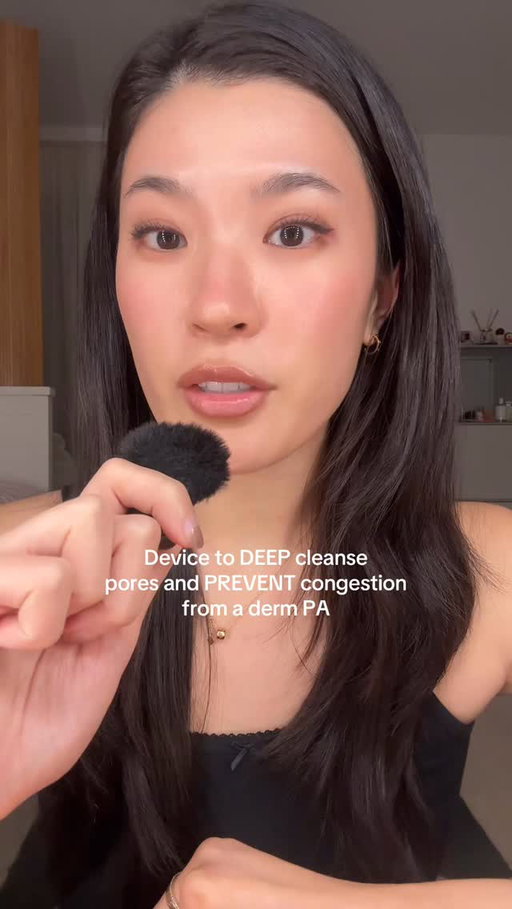 As a Derm PA, I’m actually really excited about the new @yaman.usa Poreficient device with suction, ultrasonic & Blue LED designed to exfoliate and deep cleanse the skin. So if you’ve been curious about deep exfoliation at home, I’d definitely give this j-beauty tech device a try. Use my code: DANNA15 for 15% off. 

#yamanpartner #skincare #exfoliation #beautydevice #skindevice