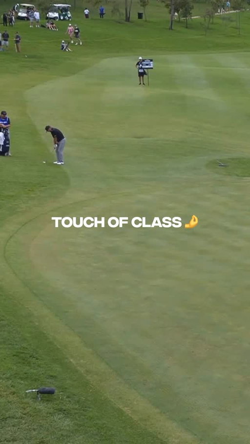 Birdie ✔️

GMac making it look easy out of the rough