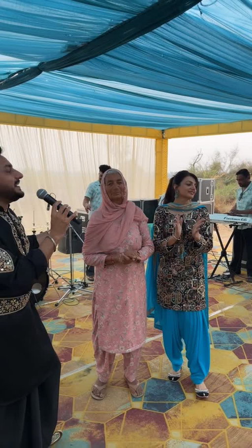 Kismat de nal milda pyar bazurga da 😍