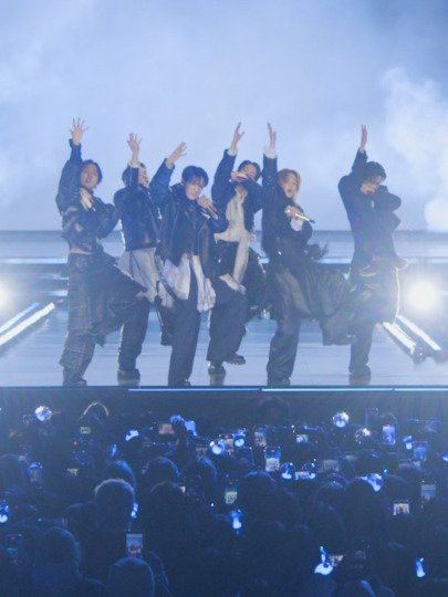 來自光化門的 “MIC Drop”
🔴 BTS THE COMEBACK演唱會｜ARIRANG
#BTSLiveonNetflix #BTS_ARIRANG