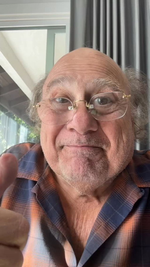 special message from Danny DeVito 📢