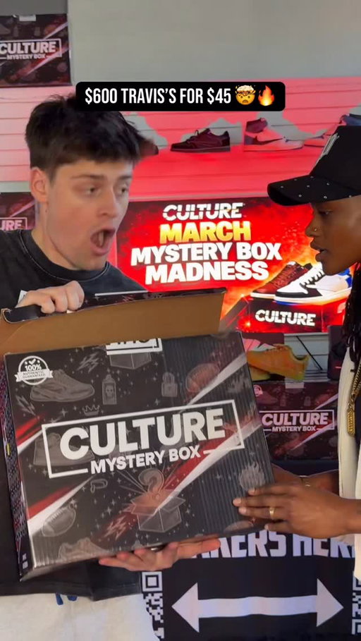 WHAT A SHOE FOR $45 😱

LIVE NOW PULLING HEAT. JOIN UP AND LETS HAVE SOME FUN 

#Reels #TravisScott #MysteryBoxes #Culture #LIVE