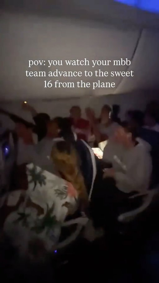 witnessing @huskermbb get it done at 30,000 ft 🤯🥳✈️🏀 #gbr