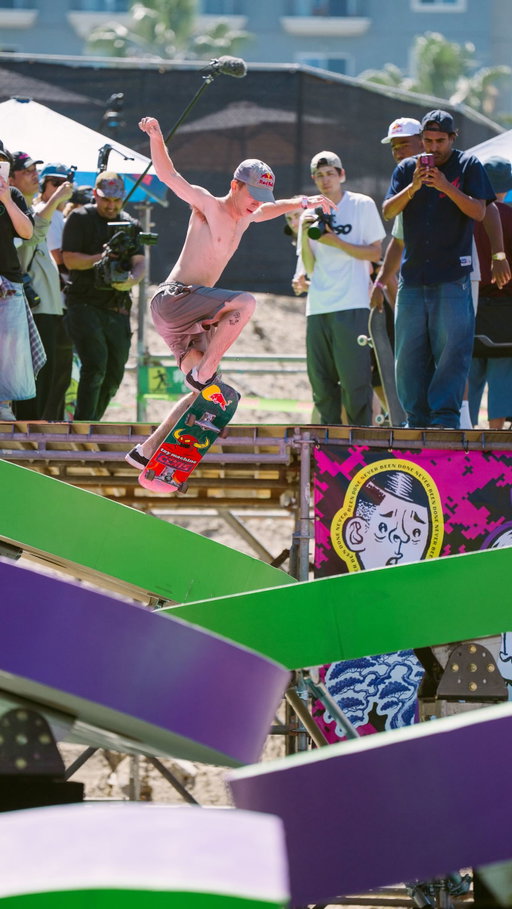 send or swim? skateboarders to the test 🧐

📍: KASSO FEST Skate & Sound