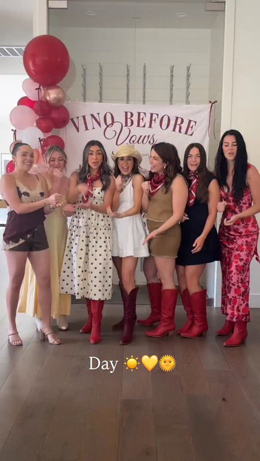 What would a bachelorette party be without a transition reel 🤪💍👰🏽‍♀️😂

Love our jammies from @nuuds!!
