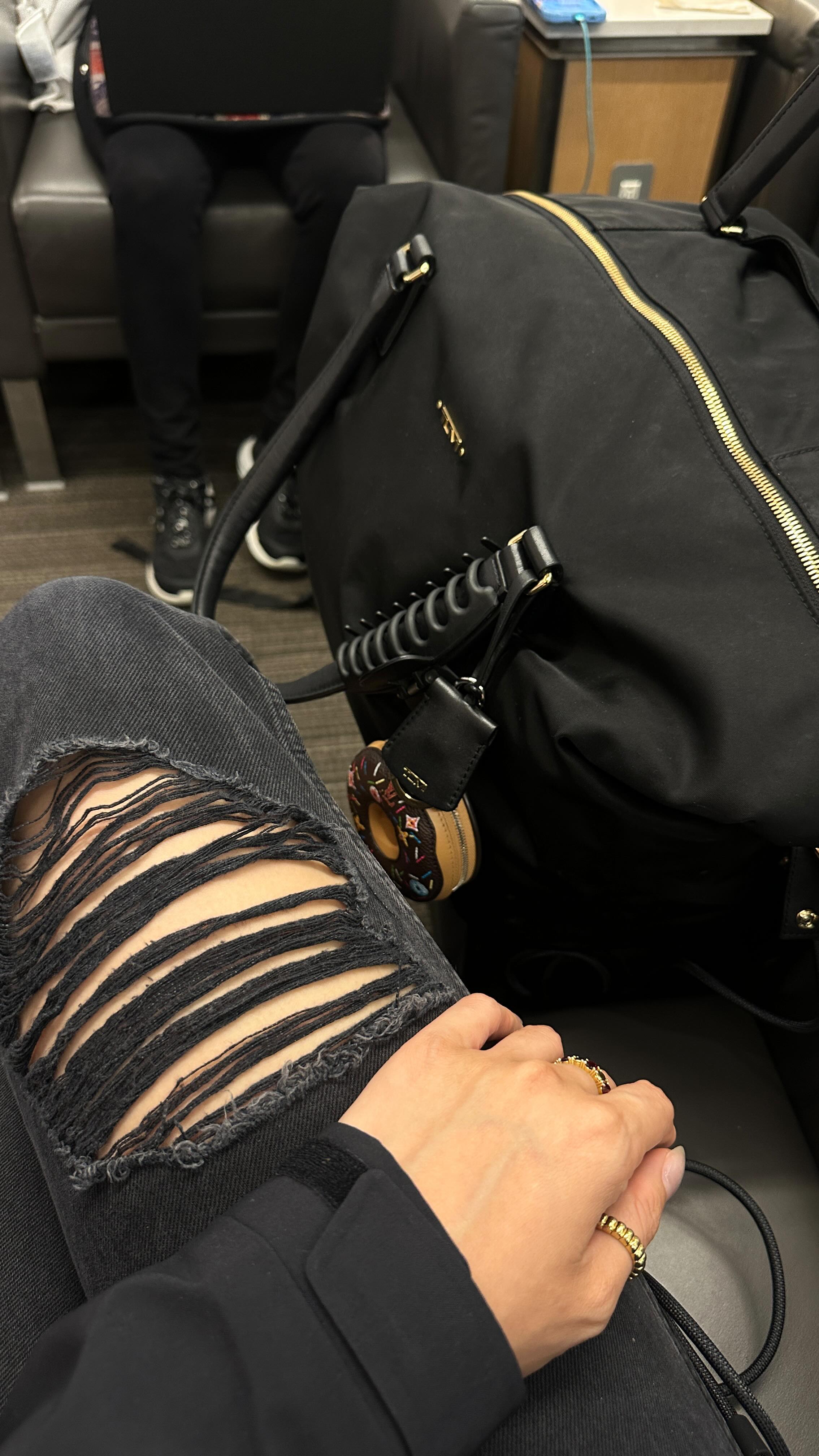 travel updates: TSA delays at MCO✈️‼️ to everyone leaving Sebring and flying out of Orlando, give yourself at least an extra hour for the TSA lines if you don’t have clear or precheck😭

#travel #tsa #traveltips