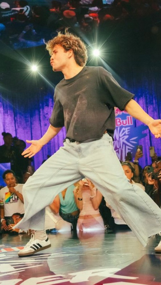 nah this was crazy 🔥

@itsslavik owning the stage at the Red Bull Dance Your Style West Qualifier: Las Vegas

📍 @redbullusa
🎵 The Way I Are - @timbaland
