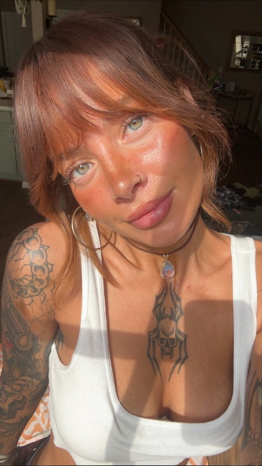 Beachy hair forever🌼🩵 

@domdomhair @daehair @notyourmothers @igkhair @randco 

#hair #hairtutorial #wavyhairtutorial #beachhair
