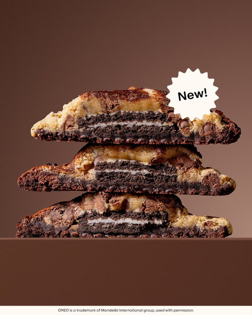An entire OREO® in the middle? Say less ✋ Who's trying Brookies & Cream Cookie ft. OREO®? #Crumbl