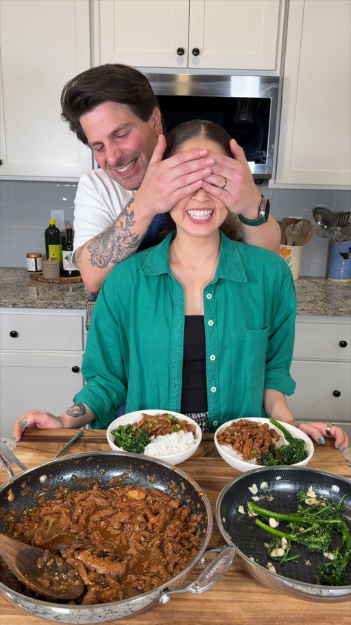 Nothing says "I love you" quite like a home-cooked meal after a long day. ❤️ @consciouschris surprised his wife with her favorite Coconut Milk Adobo, made seamlessly with the FusionPlus skillets.

#AWorkOfCuisinart #ComfortFood #DateNightIn #KitchenEssentials 🍳