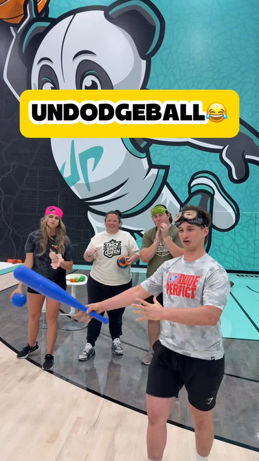 UNDODGEBALL Game😂 Boys vs. Girls #sports #game #funny #dodgeball #football